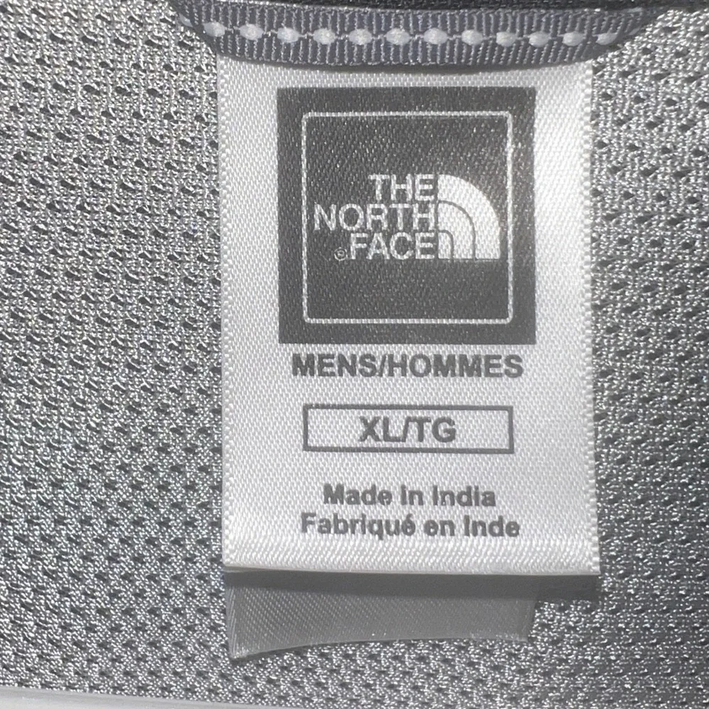 The North Face Men's XL Black Modal Blend Roll Tab Sleeve Hiking Button Down